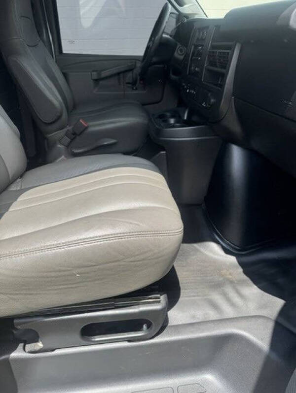 2019 Chevrolet Express 2500