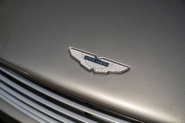 2017 Aston Martin Vanquish 42