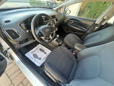 2012 Kia Rio 5-Door EX