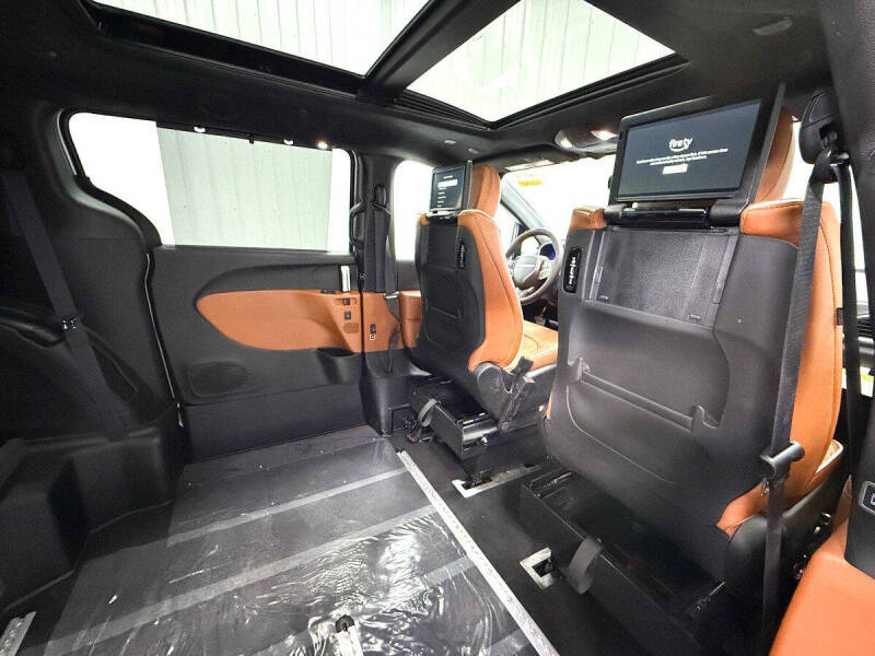 2026 Chrysler Pacifica Pinnacle