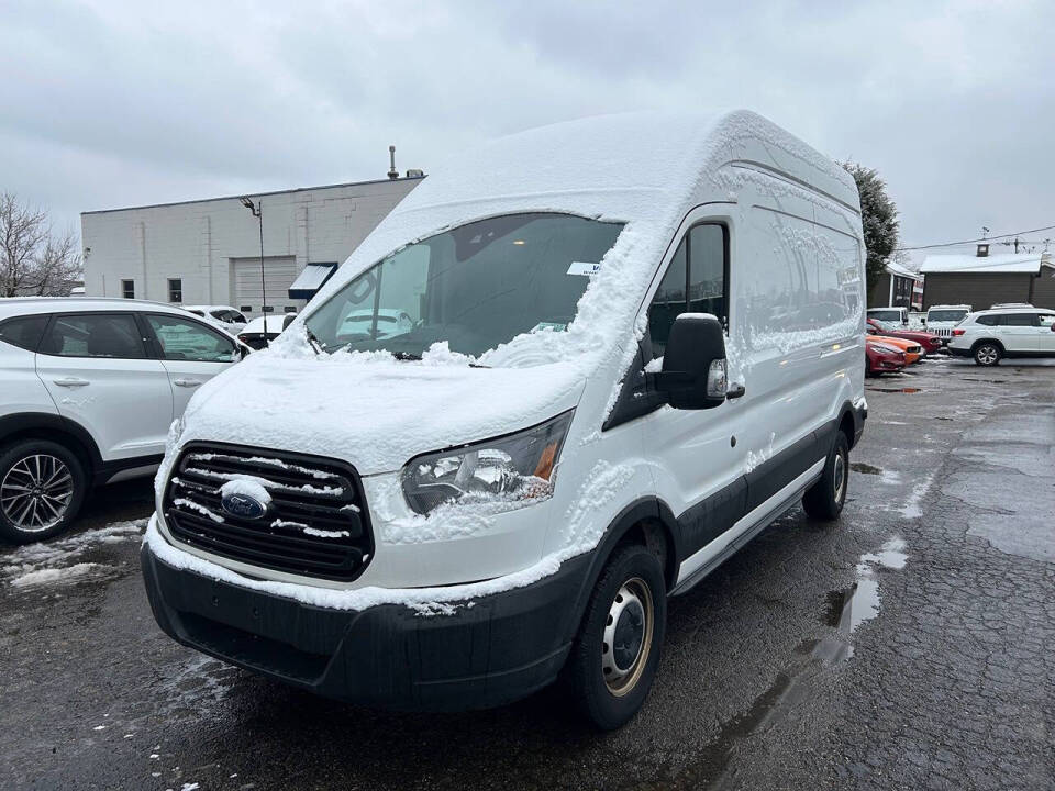 2019 Ford Transit Van Base's photo