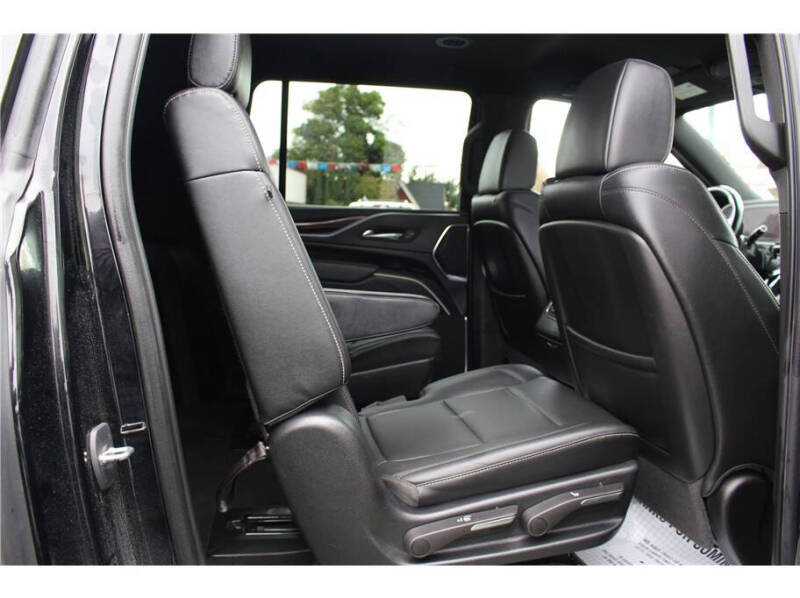 2023 Cadillac Escalade ESV Luxury