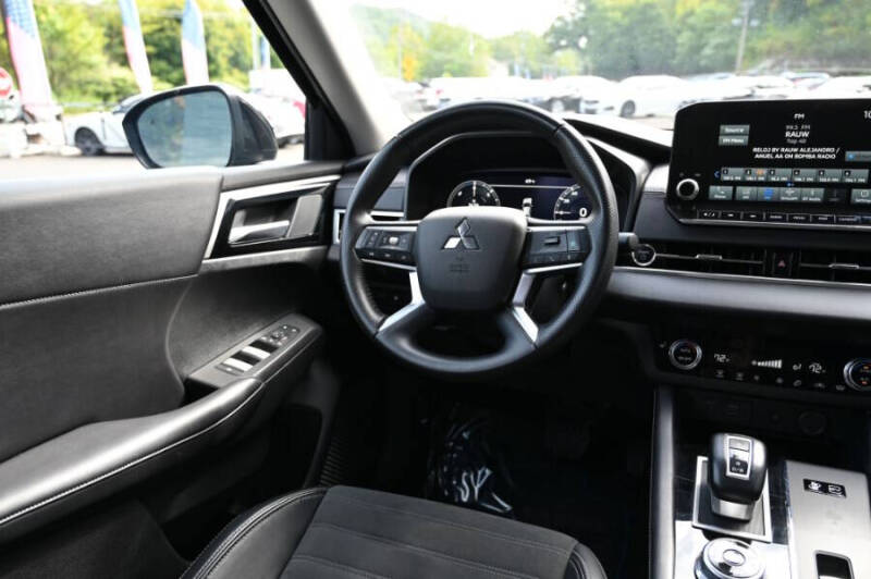 2023 Mitsubishi Outlander PHEV