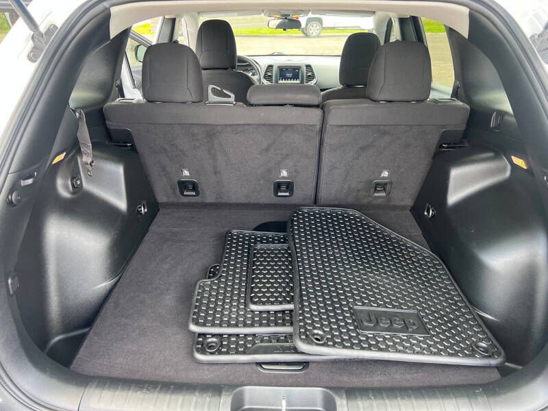 2020 Jeep Cherokee Latitude