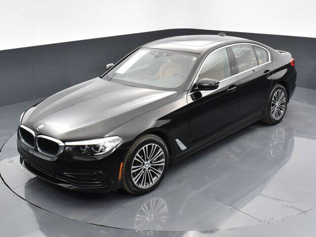 2020 BMW 5 Series for sale at CTCG AUTOMOTIVE in Newark NJ