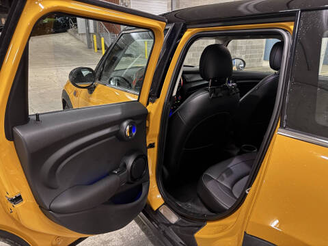 2015 MINI Hardtop 4 Door Cooper