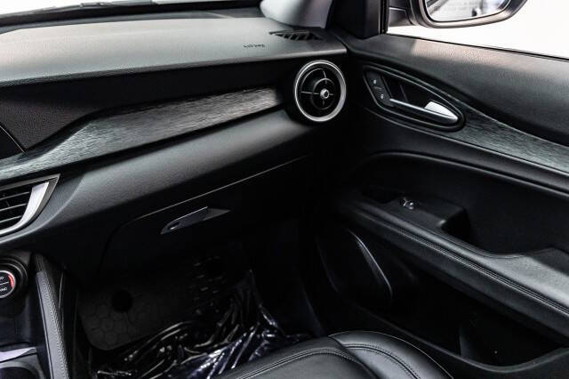 2021 Alfa Romeo Stelvio Sprint