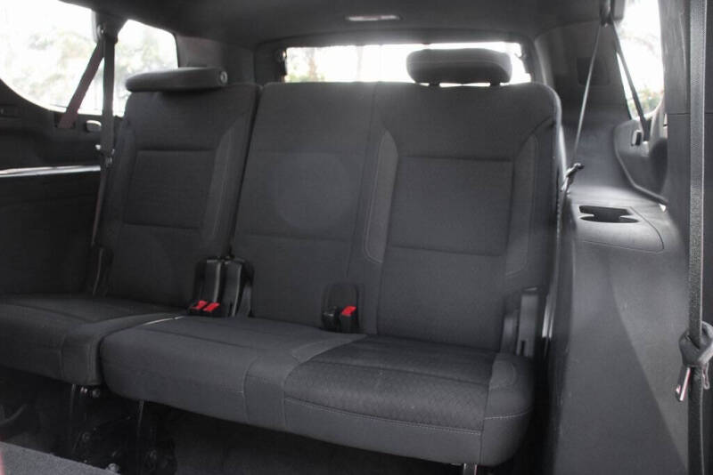 2021 Chevrolet Suburban LS