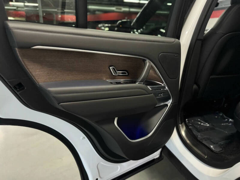 2023 Land Rover Range Rover P400 SE