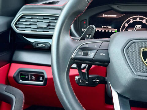 2024 Lamborghini Urus S