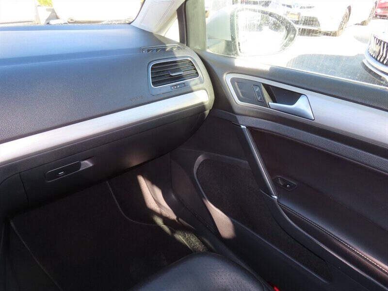 2015 Volkswagen Golf SportWagen TDI S