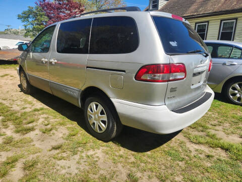 2002 Toyota Sienna CE