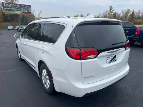 2020 Chrysler Pacifica Touring L