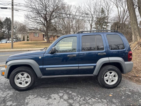 2005 Jeep Liberty for sale at GRAHAM'S AUTO SALES & SERVICE INC in Ephrata PA