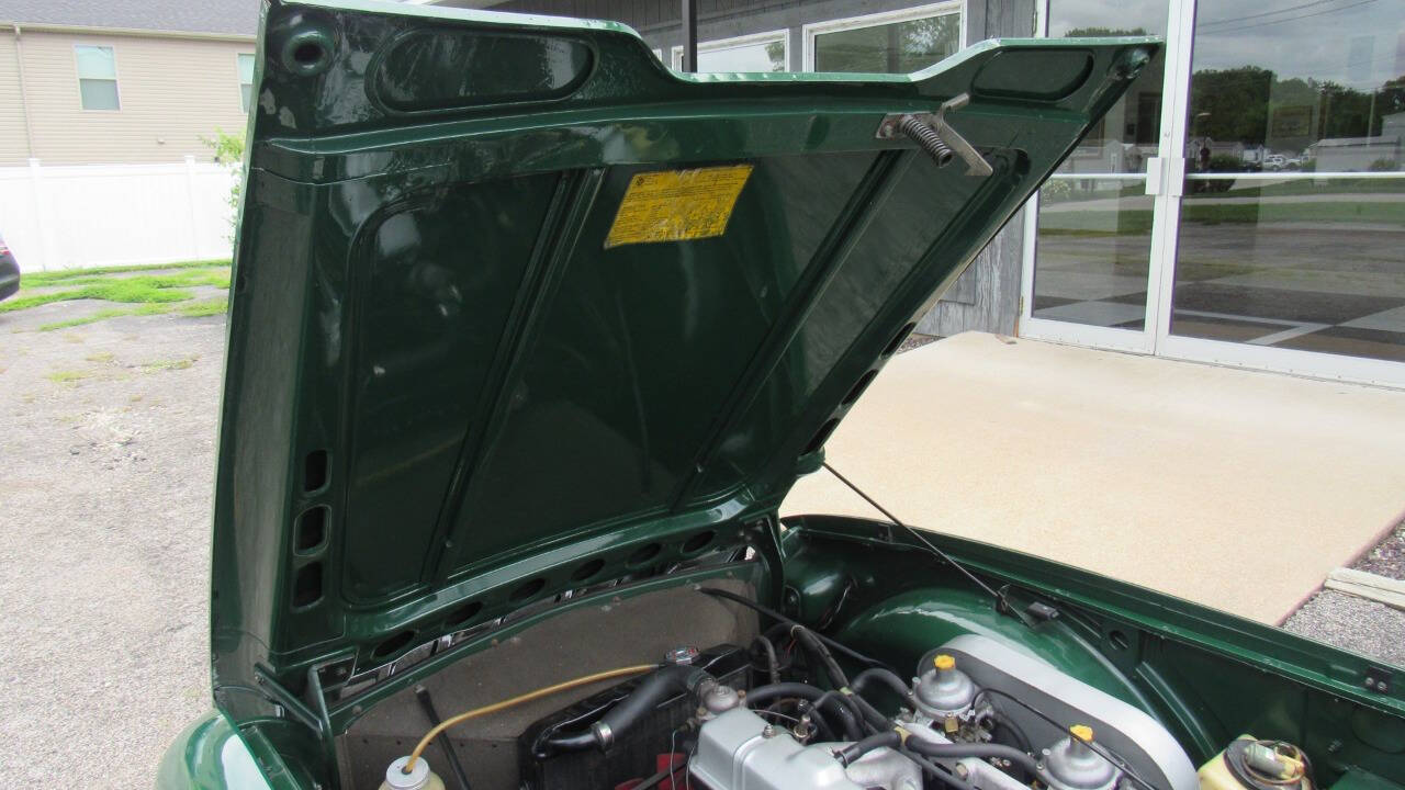 1976 Triumph TR6 20