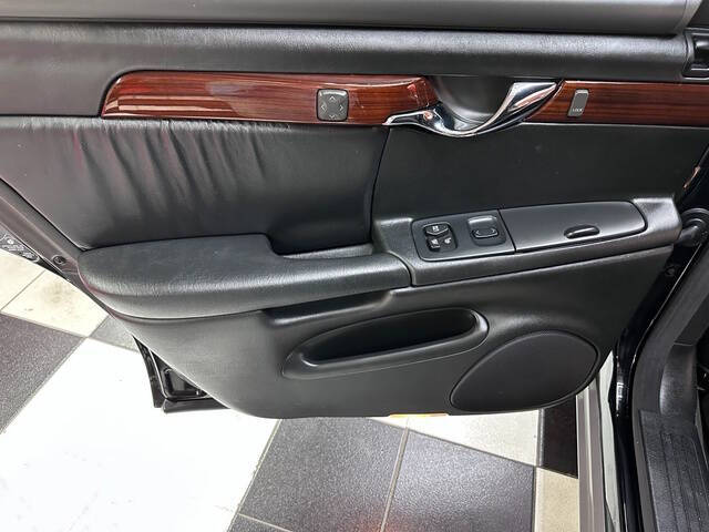 2001 Cadillac DeVille DHS