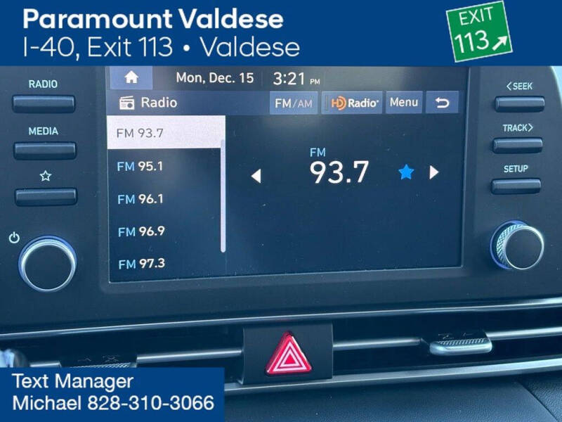 2024 Hyundai Elantra SE