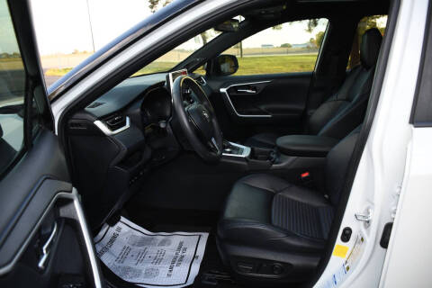 2020 Toyota RAV4 Hybrid XSE