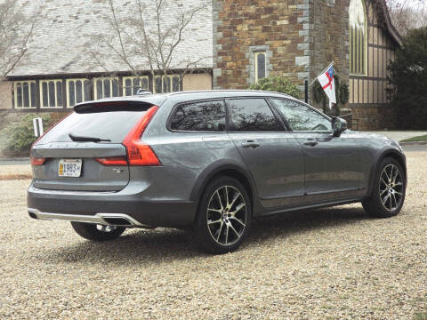 2018 Volvo V90 Cross Country T6