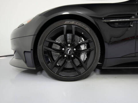 2015 Aston Martin Vanquish