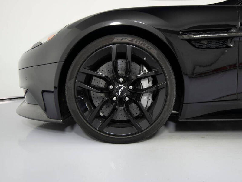 2015 Aston Martin Vanquish