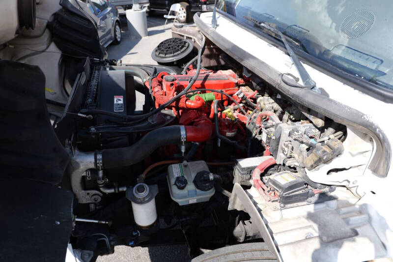 2014 Freightliner M2 106