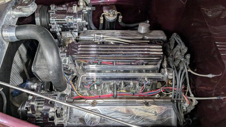 1937 Ford Deluxe