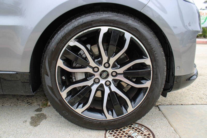 2021 Land Rover Range Rover Sport HSE Silver Edition