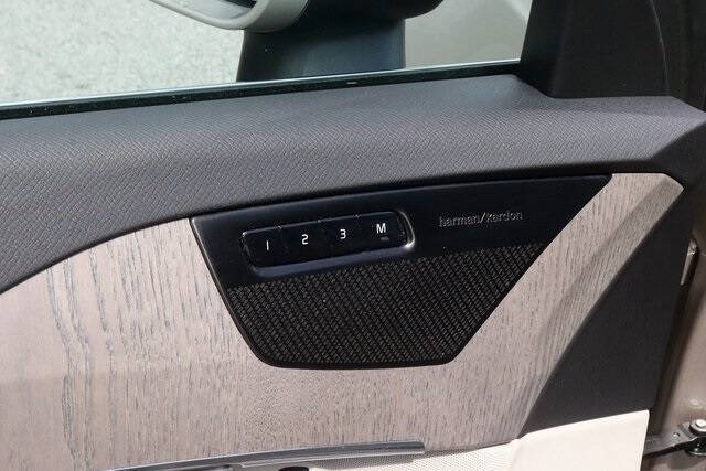 2023 Volvo XC90 B6 Plus Bright Theme 6P