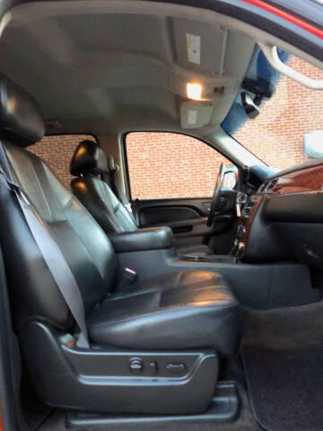 2011 Chevrolet Avalanche LT