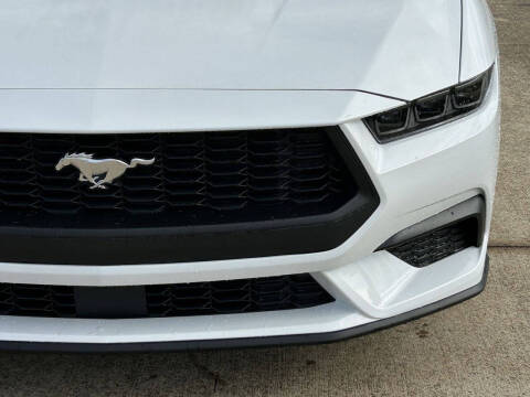 2025 Ford Mustang EcoBoost