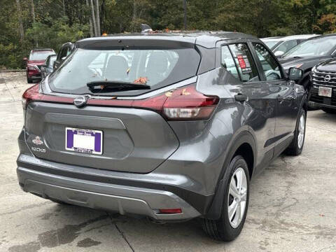 2024 Nissan Kicks S