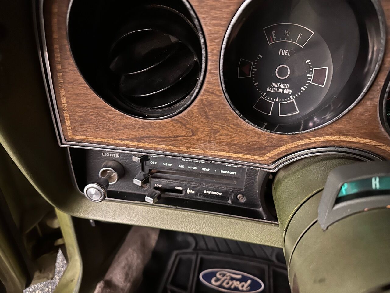 1975 Ford Torino 52
