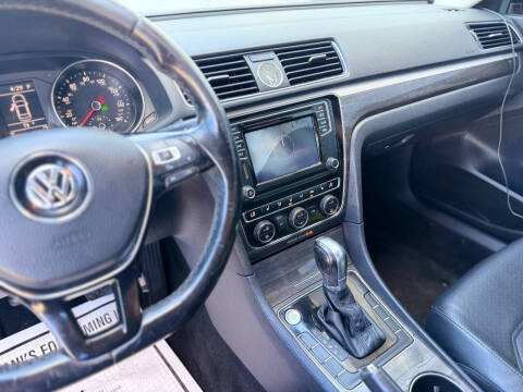 2017 Volkswagen Passat 1.8T SE
