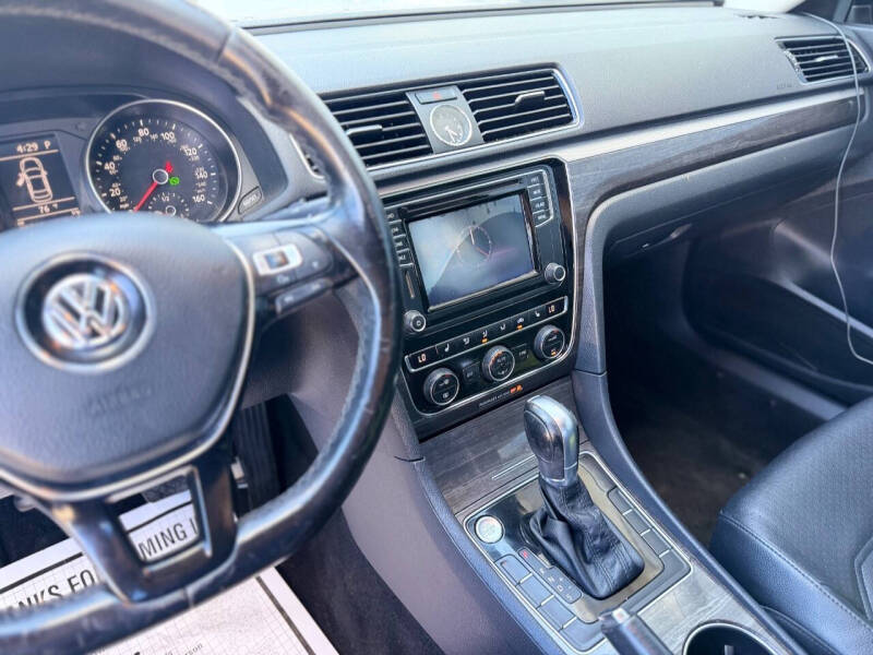 2017 Volkswagen Passat 1.8T SE