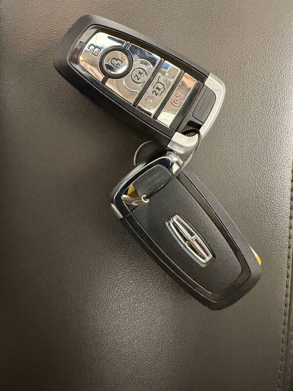 2020 Lincoln Nautilus Reserve