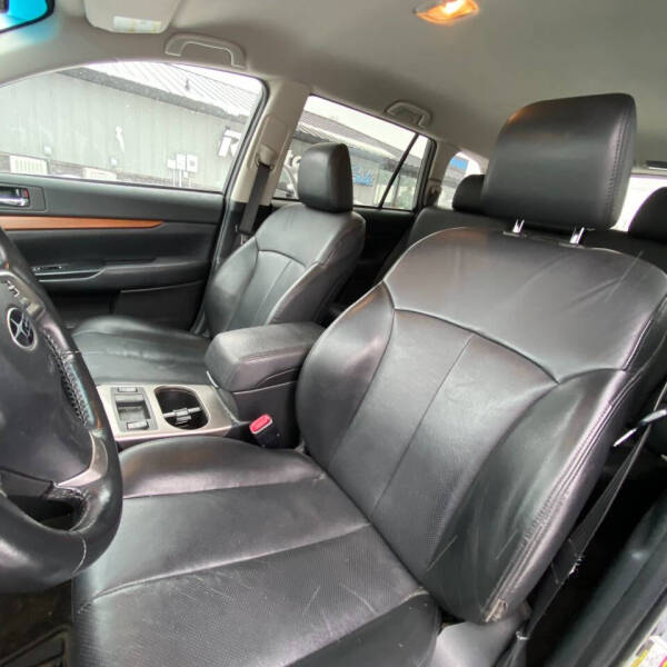 2013 Subaru Outback 2.5i Limited