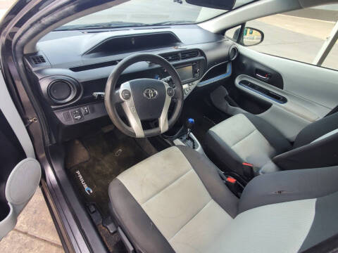2013 Toyota Prius c One