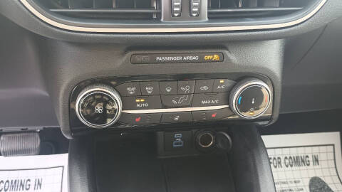 2022 Ford Escape SE
