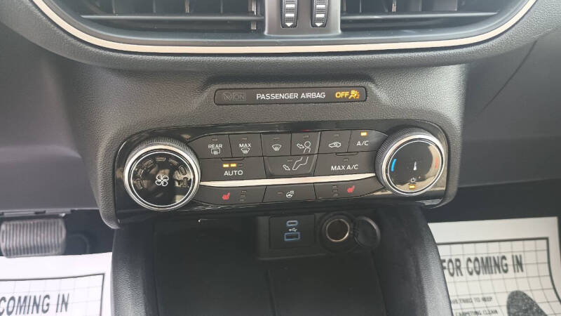 2022 Ford Escape SE