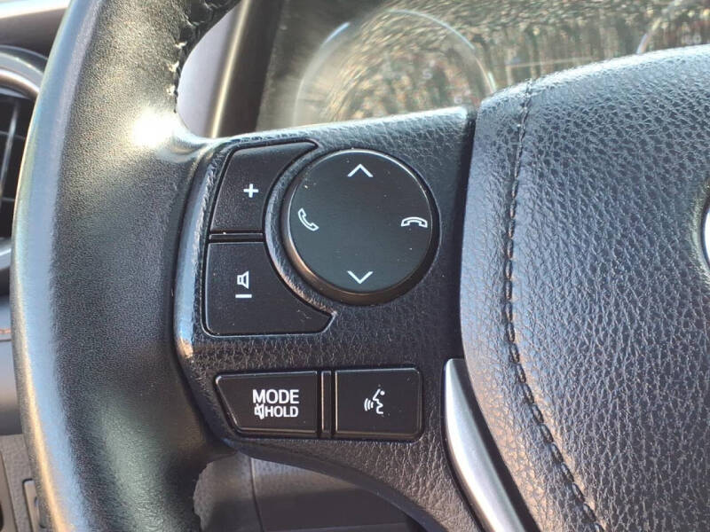 2018 Toyota RAV4 SE
