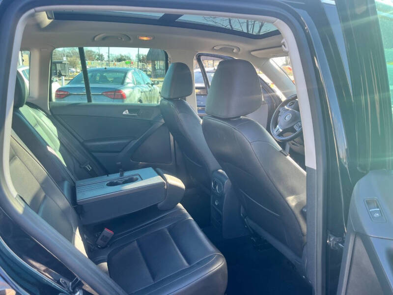 2012 Volkswagen Tiguan SE 4Motion