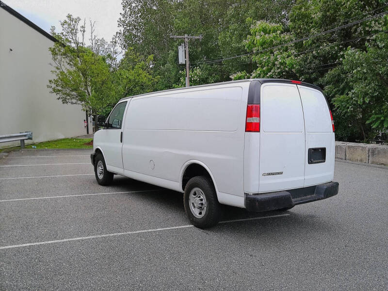 2019 Chevrolet Express 2500