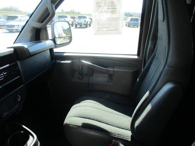 2024 GMC Savana 2500