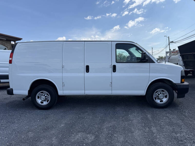 2021 Chevrolet Express 2500