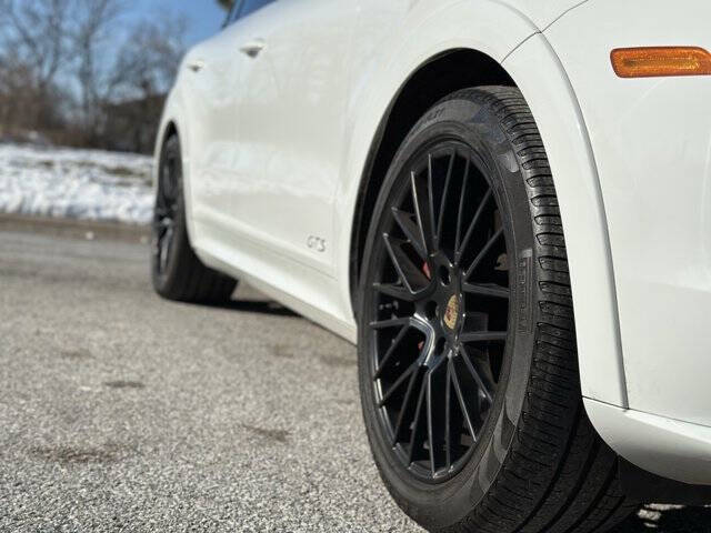 2022 Porsche Cayenne GTS
