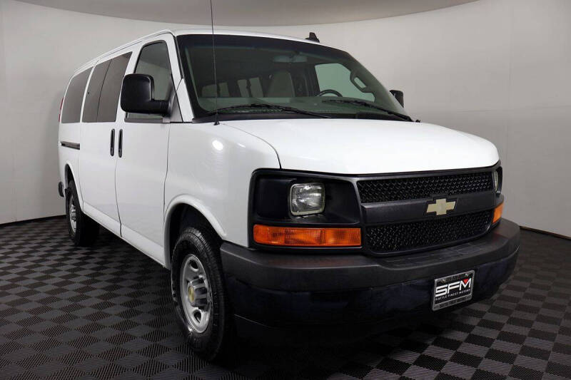 2017 Chevrolet Express LS 2500