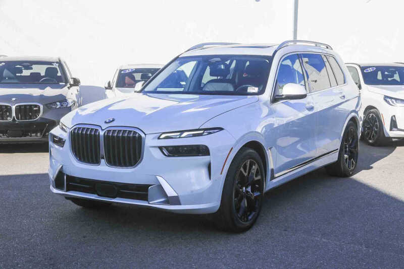 2023 BMW X7 xDrive40i