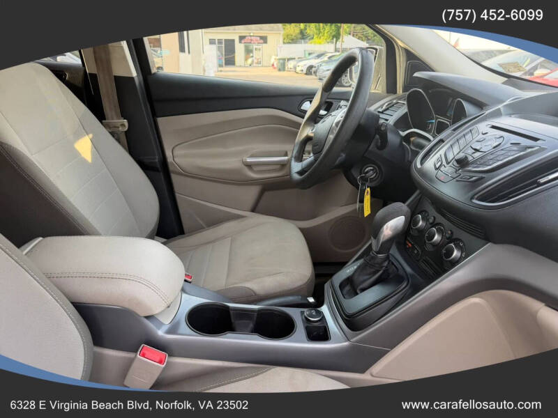 2016 Ford Escape SE