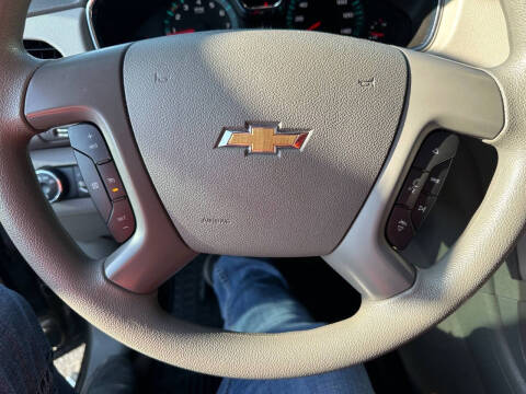 2017 Chevrolet Traverse LS